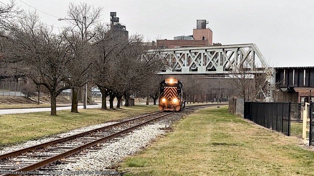 WE 7020 comes under the former A&BB RR bridge.